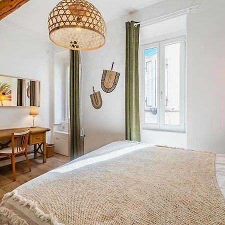 Ciotat Colada Beau Duplex Atypique A 50 M Du Port Classe 3 Etoiles La Ciotat Bagian luar foto