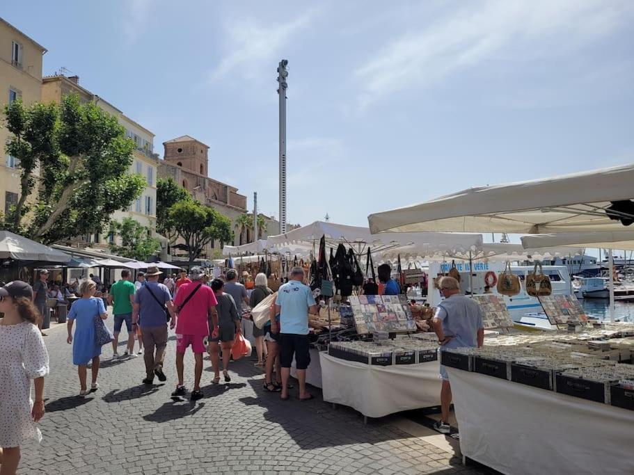 Ciotat Colada Beau Duplex Atypique A 50 M Du Port Classe 3 Etoiles La Ciotat Bagian luar foto